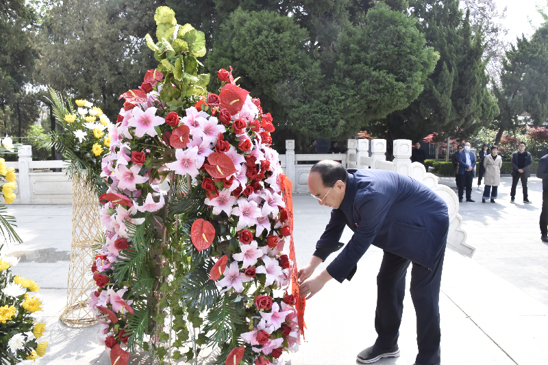开云网页版-kaiyun开云(中国)
党委赴兰考开展党史学习教育主题实践活动